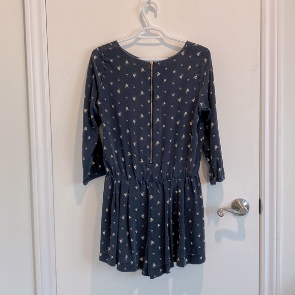Club Monaco Navy Blue Floral Romper - Picture 2 of 3